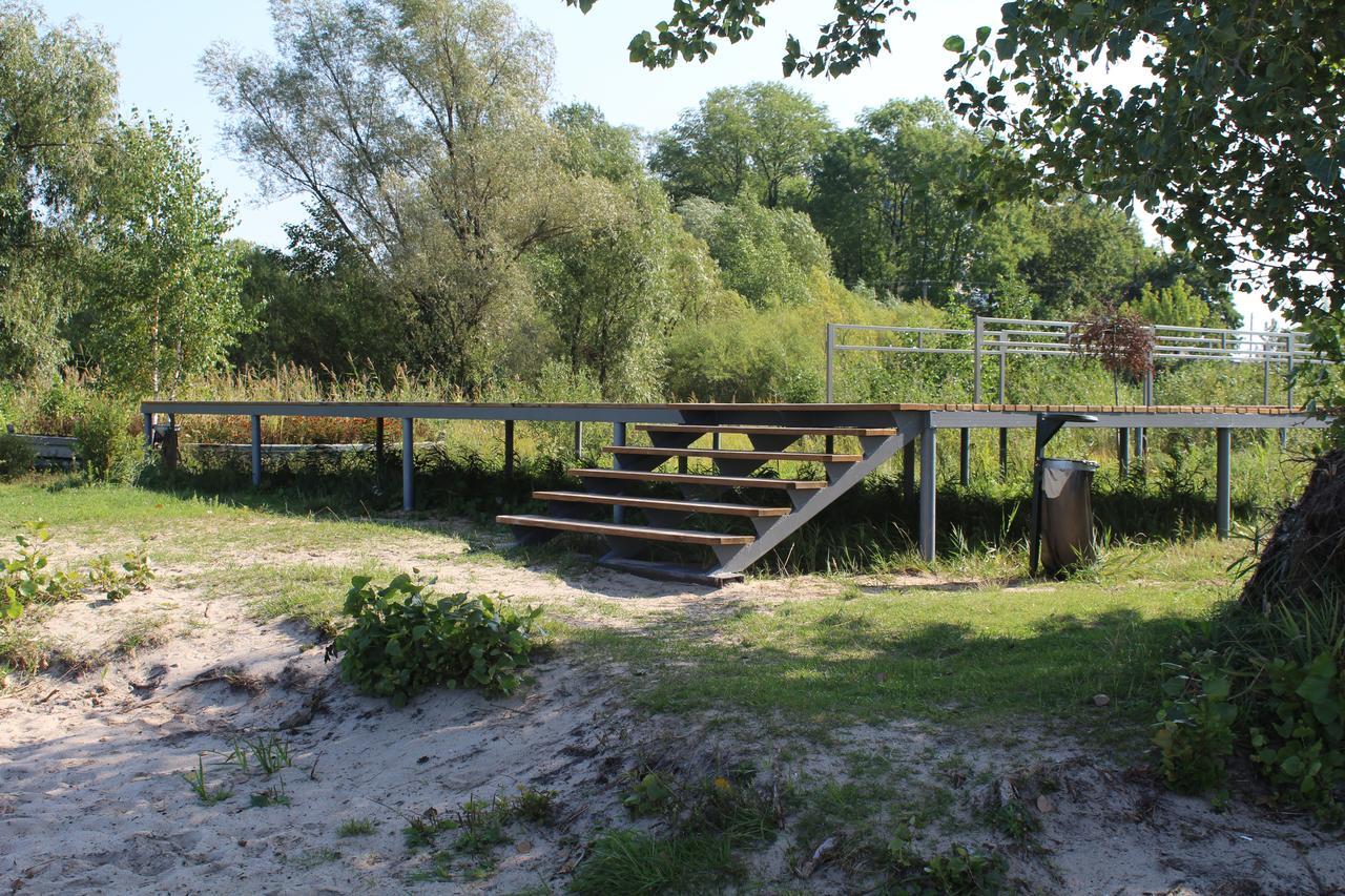 Hotel-Complex Mizh Triokh Ozer Svityaz' Esterno foto