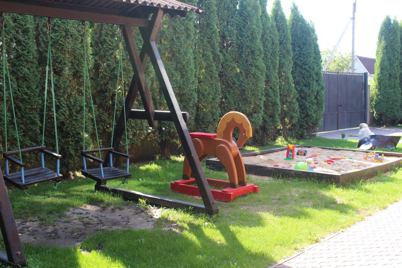 Hotel-Complex Mizh Triokh Ozer Svityaz' Esterno foto
